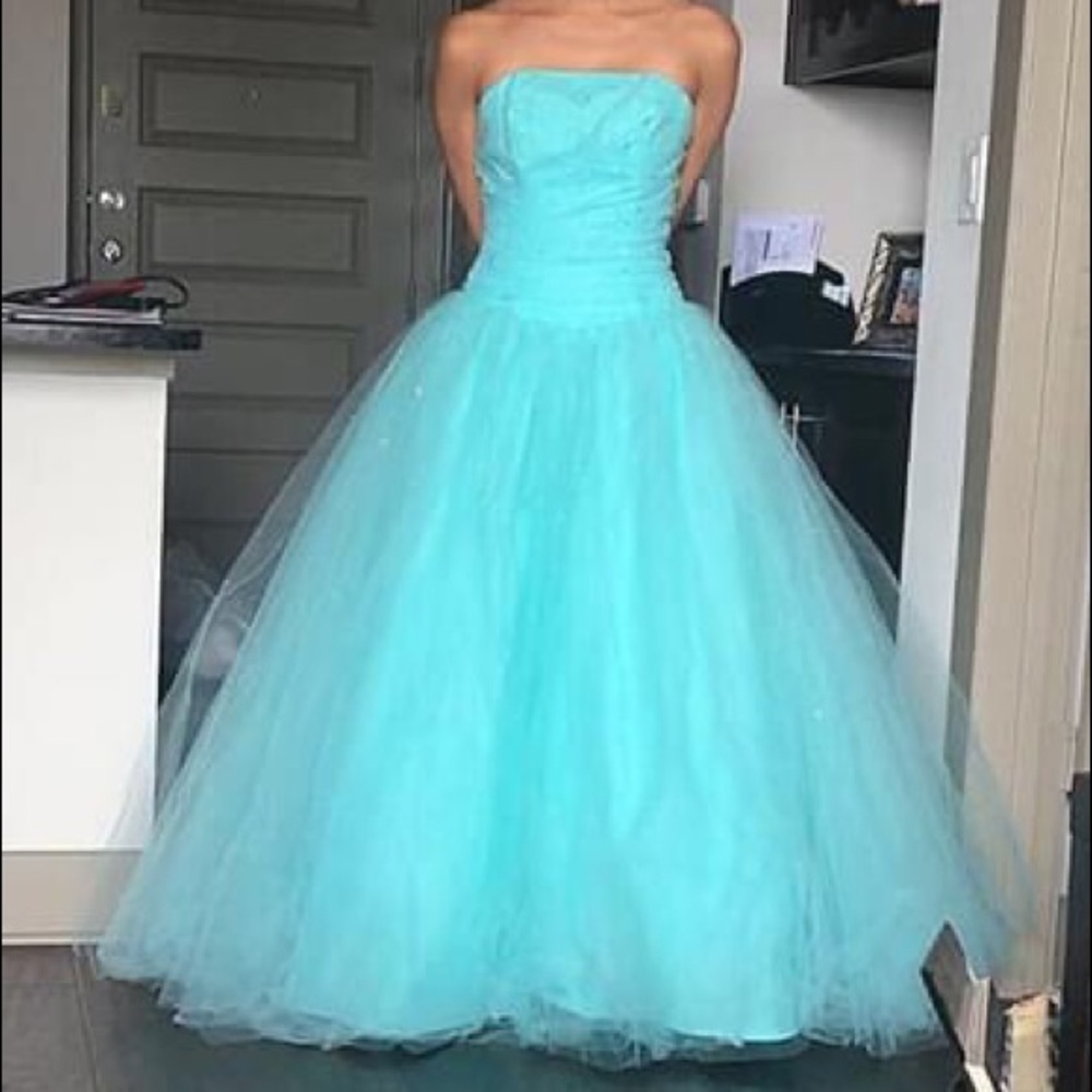 Prom dress